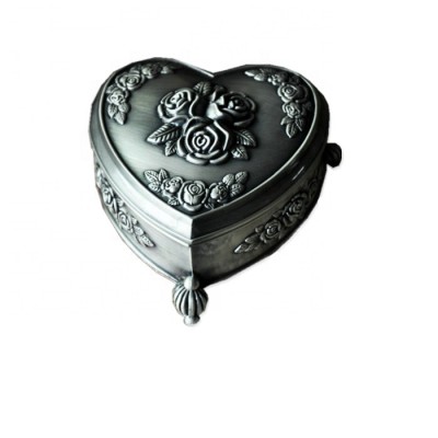 Lovely heart-shaped metal decorative box jewelry box ring box